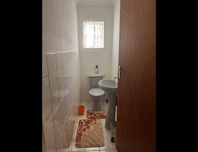 3 BEDROOM FREESTANDING FOR SALE IN RAISETHORPE